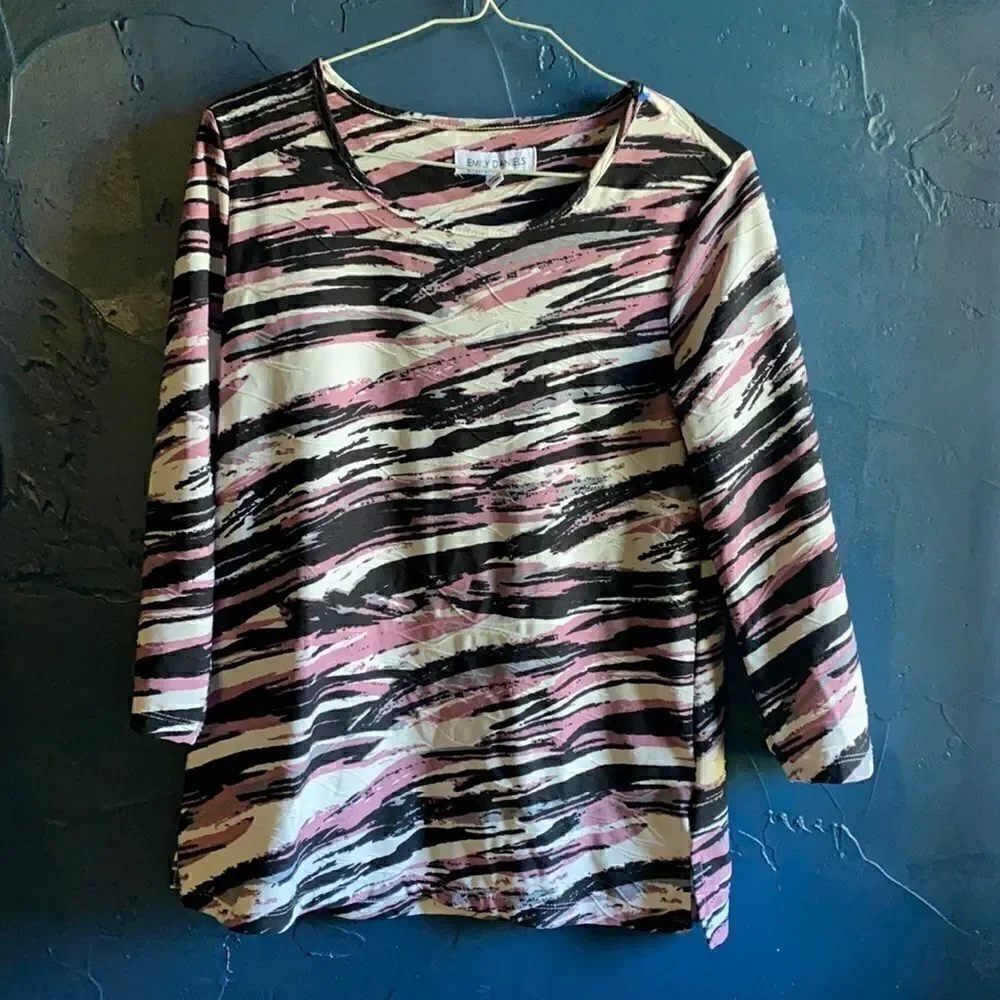 🎁♦️Emily Daniels beautiful colors purple, grey, black and white designs